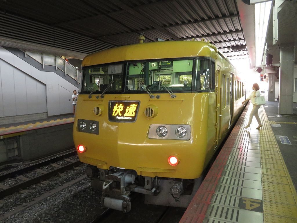 マイクロエース】117系0番台（青緑色）・100番台（黄色） 2017年