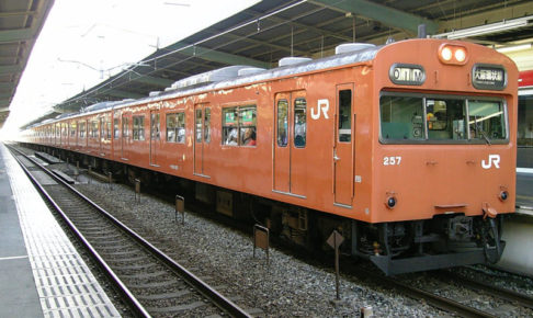 103系 JR西日本仕様 （Photo by：Kansai explorer / Wikimedia Commons / CC-BY-SA-3.0-migrated）※画像の車両は商品とは仕様が異なる場合があります