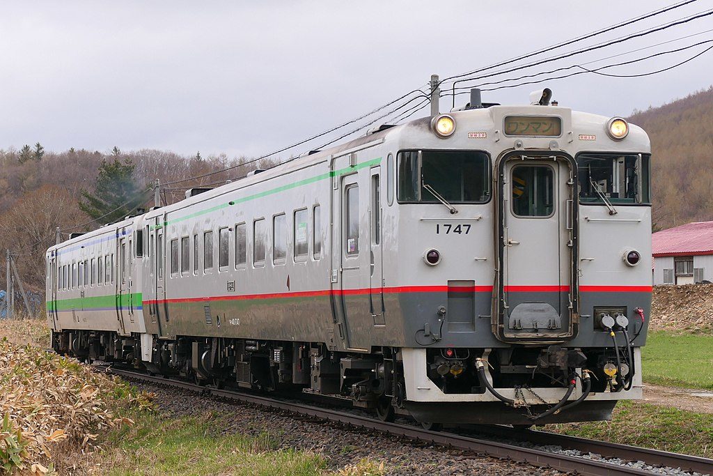 キハ40形1700番代（Photo by：MaedaAkihiko / Wikimedia Commons / CC-BY-SA-4.0）※画像の車両は商品とは仕様が異なることがあります