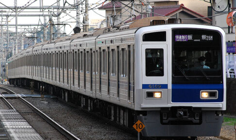 西武6000系 6109編成（Photo by： Toshinori baba / Wikimedia Commons / CC-BY-SA-3.0）※画像の車両は商品とは仕様が異なることがあります