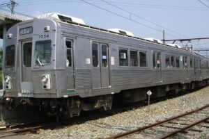 上田電鉄7200系（Photo by： Rsa / Wikimedia Commons / CC-BY-SA-3.0-migrated）※画像の車両は商品とは仕様が異なる場合があります