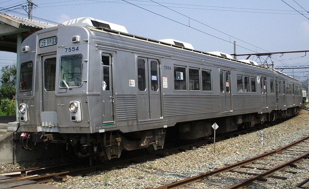 上田電鉄7200系（Photo by： Rsa / Wikimedia Commons / CC-BY-SA-3.0-migrated）※画像の車両は商品とは仕様が異なる場合があります
