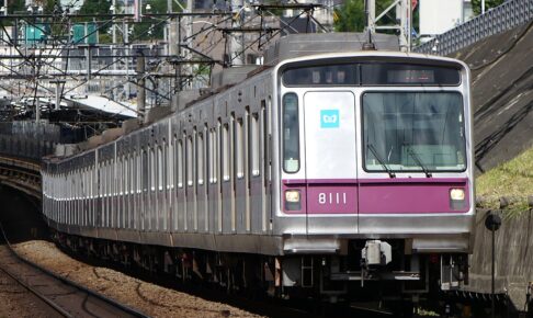 東京メトロ8000系（Photo by：MaedaAkihiko / Wikimedia Commons / CC-BY-SA-4.0）※画像の車両は商品とは仕様が異なることがあります