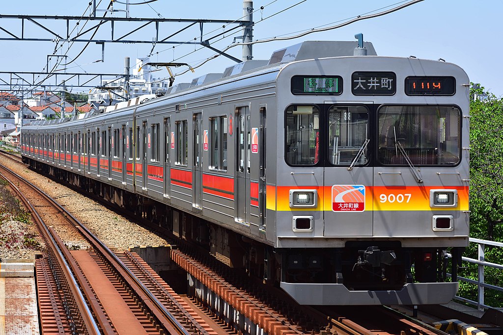 東急電鉄9000系 9007編成（Photo by： Cfktj1596 / Wikimedia  Commons / CC-BY-SA-4.0）※画像の車両は商品とは仕様が異なる場合があります