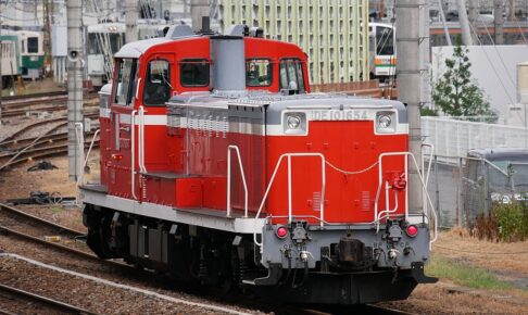 DE10形（Photo by： aqz-tmin / Wikimedia Commons / パブリックドメイン）※画像の車両は商品と仕様が異なる場合があります