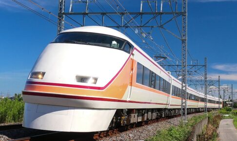 東武鉄道100系 スペーシア（Photo by：MaedaAkihiko / Wikimedia Commons / CC-BY-SA-4.0）※画像の車両は商品とは仕様が異なることがあります