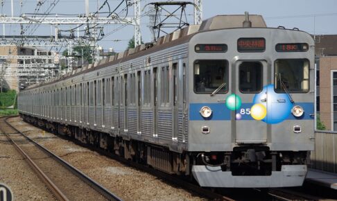 東急電鉄8500系 シャボン玉（Photo by：Yaguchi / Wikimedia Commons / CC-BY-SA-2.5）※画像の車両は商品と仕様が異なる場合があります