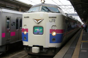 485系1000番代（Photo by： Mutimaro / Wikimedia Commons / CC-BY-SA-3.0-migrated）※画像の車両は商品と仕様が異なる場合があります