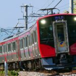 しなの鉄道 SR1系 300番台（Photo by：MaedaAkihiko / Wikimedia Commons / CC-BY-SA-4.0）※画像の車両は商品とは仕様が異なることがあります