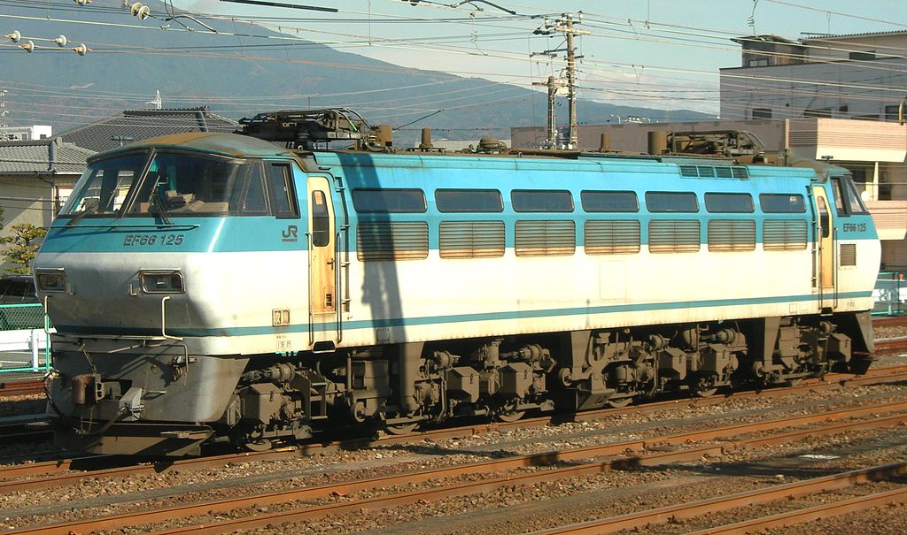EF66形100番代（Photo by： Rsa / Wikimedia  Commons / CC-BY-SA-3.0-migrated）※画像の車両は商品とは仕様が異なる場合があります