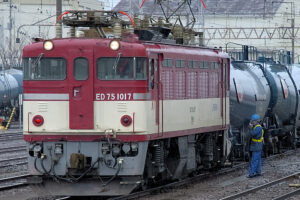 ED75形1000番代（Photo by： 出々 吾壱 / Wikimedia Commons / CC-BY-SA-3.0-migrated-with-disclaimers）※画像の車両は商品と仕様が異なる場合があります