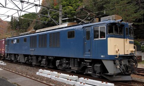 EF64形1000番代（Photo by： Mitsuki-2368 / Wikimedia Commons / CC-BY-SA-4.0）※画像の車両は商品と仕様が異なる場合があります