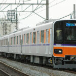東武50090型（Photo by：Sui-setz / Wikimedia Commons / パブリックドメイン ）※画像の車両は商品と仕様が異なる場合があります