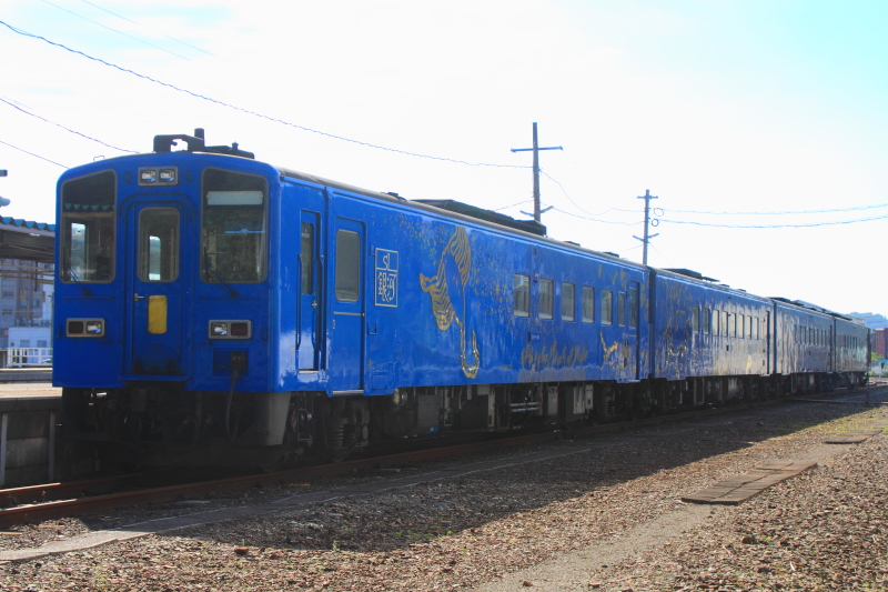 キハ141系旅客車(SL銀河用客車)（Photo by： SL Story's / Wikimedia Commons / CC-BY-SA-3.0）