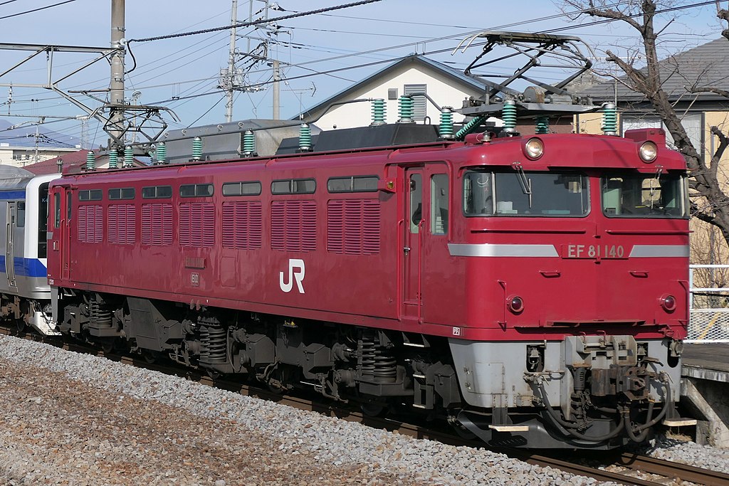 EF81形（Photo by：MaedaAkihiko / Wikimedia Commons / CC-BY-SA-4.0）※画像の車両は商品とは仕様が異なることがあります