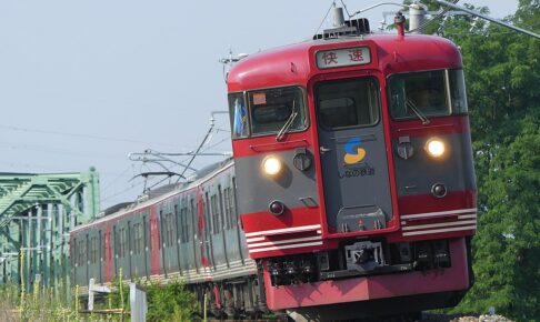 しなの鉄道115系（Photo by：MaedaAkihiko / Wikimedia Commons / CC-BY-SA-4.0）※画像の車両は商品とは仕様が異なることがあります