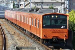 201系 大阪環状線（Photo by：MaedaAkihiko / Wikimedia Commons / CC-BY-SA-4.0）※画像の車両は商品とは仕様が異なることがあります