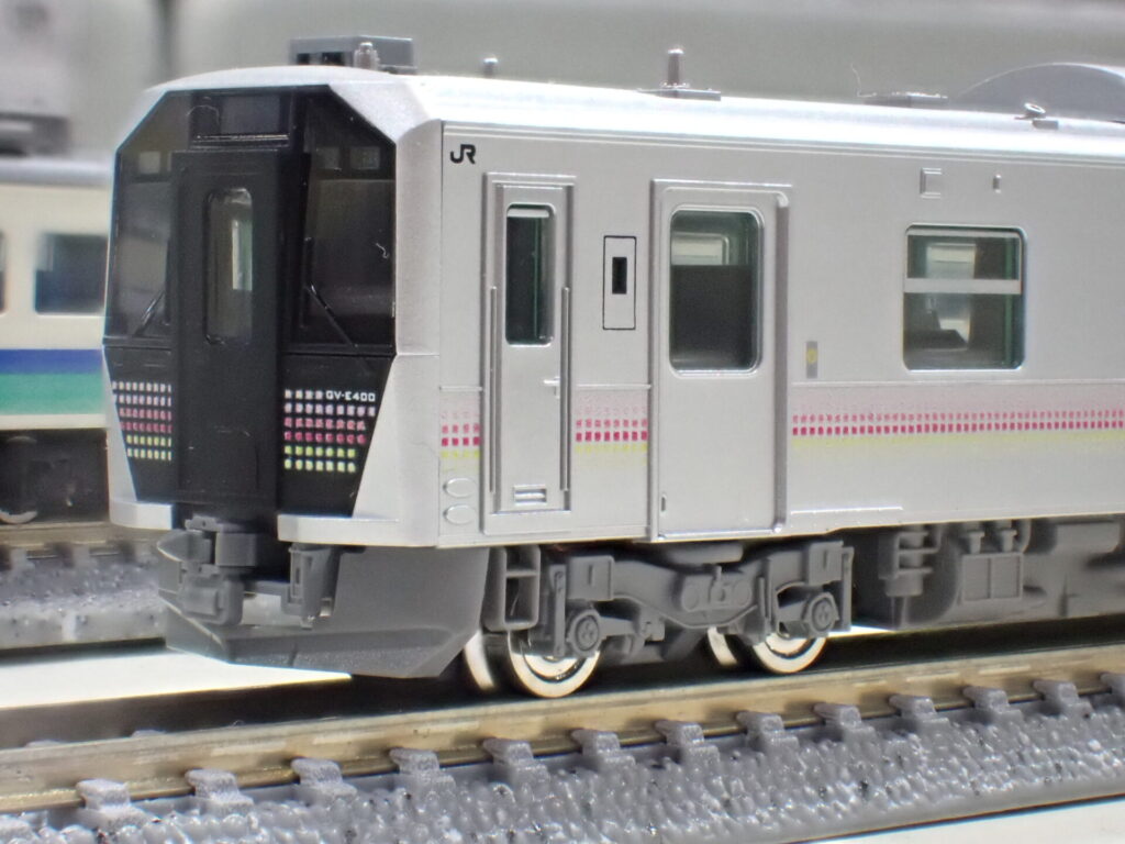 JR GV-E401・GV-E402形ディーゼルカー(新潟色)