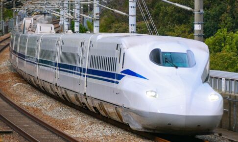 N700S 東海道•山陽新幹線（Photo by：MaedaAkihiko / Wikimedia Commons / CC-BY-SA-4.0）※画像の車両は商品とは仕様が異なることがあります