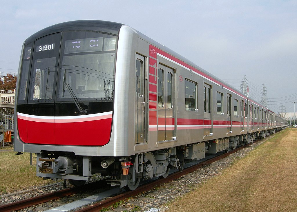 Osaka Metro 30000系 御堂筋線（Photo by： Rsa / Wikimedia Commons / CC-BY-SA-3.0-migrated）※画像の車両は商品とは仕様が異なる場合があります