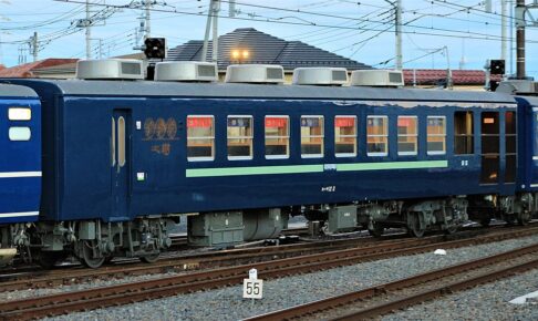 東武鉄道 14系 SL大樹（Photo by： Rsa / Wikimedia Commons / CC-BY-SA-3.0-migrated）※画像の車両は商品とは仕様が異なる場合があります
