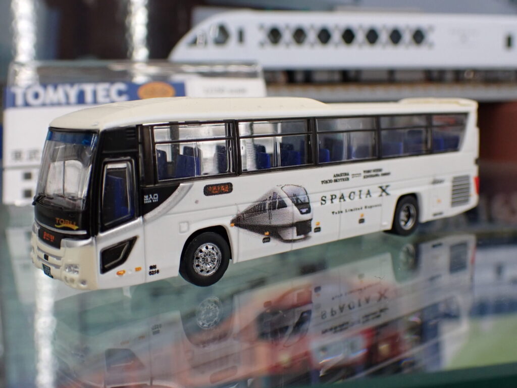 東武バス日光 東武特急スペーシア Xラッピングバス 2024年7月発売