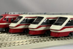 エンドウ 東武鉄道200系200型「りょうもう」