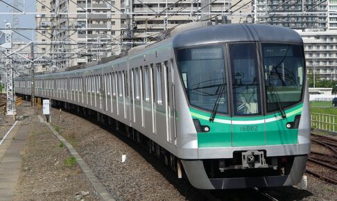 東京メトロ16000系 1次車（Photo by：MaedaAkihiko / Wikimedia Commons / CC-BY-SA-4.0）※画像の車両は商品とは仕様が異なることがあります