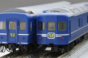 TOMIX トミックス 98858 JR 24系25形特急寝台客車（なは）基本セット