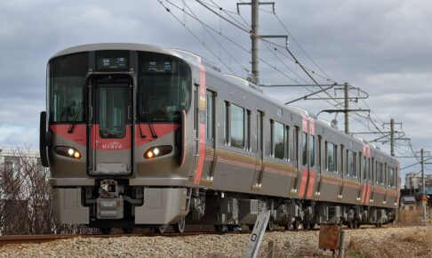 227系500番台 Urara（Photo by： Mitsuki-2368 / Wikimedia Commons / CC-BY-SA-4.0）※画像の車両は商品と仕様が異なる場合があります