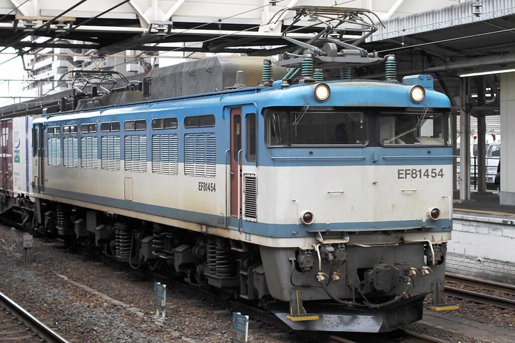 EF81形450番代（Photo by：LERK / Wikimedia  Commons / CC-BY-SA-3.0-migrated）※画像の車両は商品と仕様が異なる場合があります