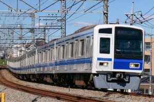 西武鉄道6000系 アルミ車（Photo by：MaedaAkihiko / Wikimedia Commons / CC-BY-SA-4.0）※画像の車両は商品とは仕様が異なることがあります