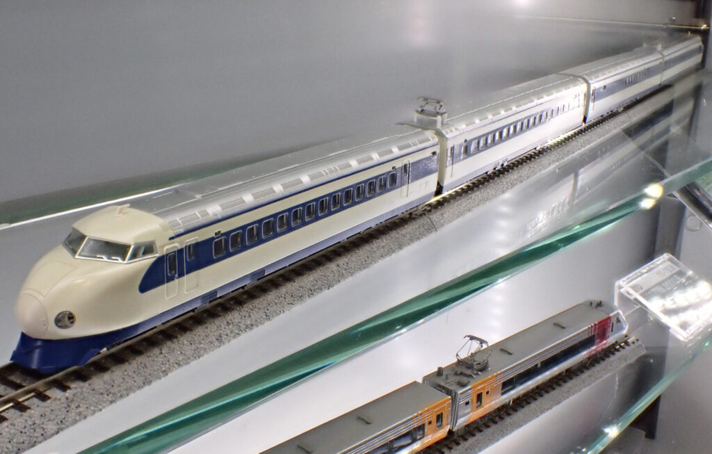 KATO カトー (N) 10-044 ＜SHINKANSEN-0＞ 4両セット