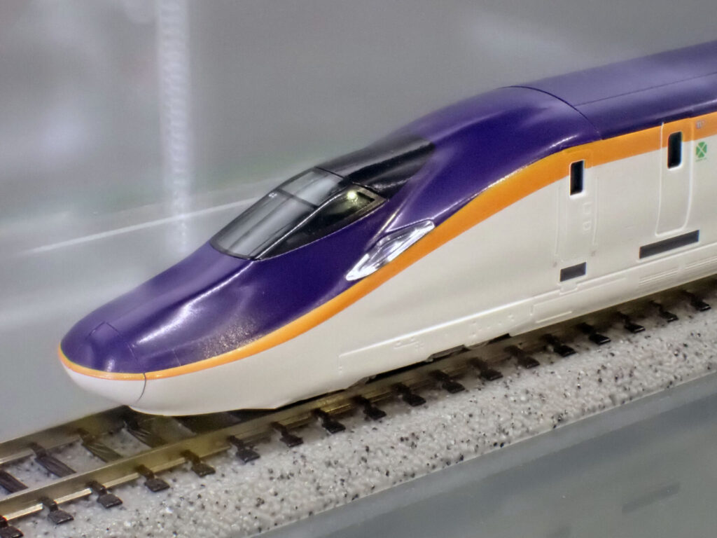 KATO カトー 10-2051 E8系 山形新幹線「つばさ」基本セット(3両)