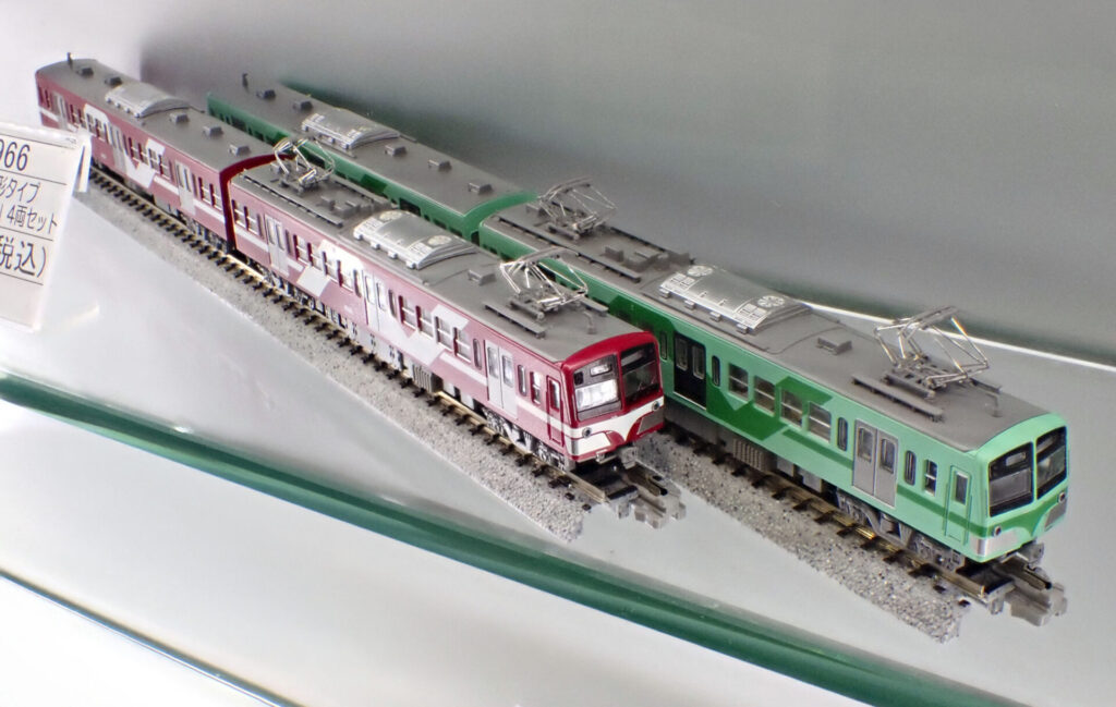 KATO カトー 10-966	流鉄5000形タイプ「あかぎ」「若葉」4両セット(ホビーセンターカトー製品)