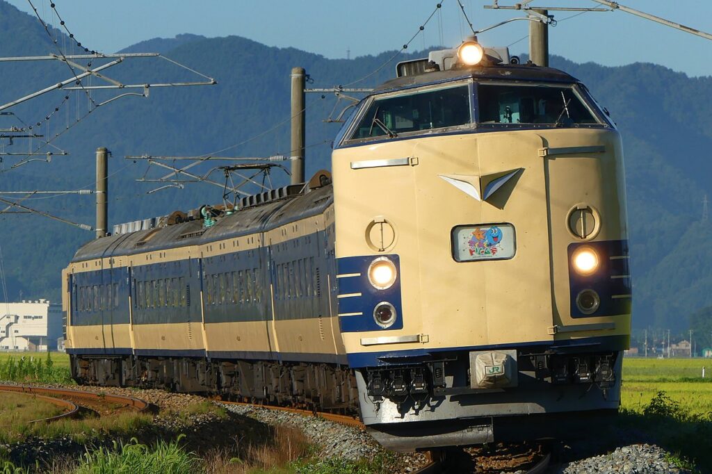 583系(Photo by:MaedaAkihiko / Wikimedia Commons / CC-BY-SA-4.0)※画像の車両は商品とは仕様が異なることがあります