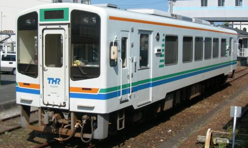 天竜浜名湖鉄道 TH2100形（Photo by： Rsa / Wikimedia Commons / CC-BY-SA-3.0-migrated）※画像の車両は商品とは仕様が異なる場合があります