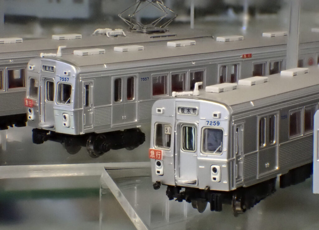 CROSSPOINT クロスポイント 10504 東急電鉄7200系（東横線・非冷房車）8両編成セット（動力付き）