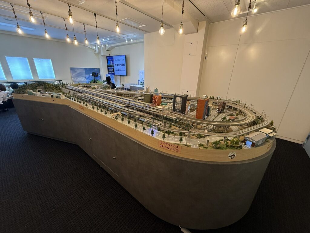 トミックスショールーム 東京秋葉原