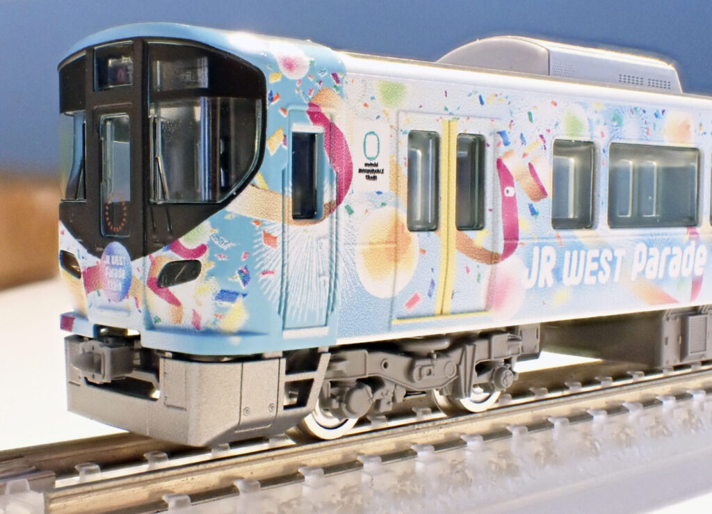TOMIX製オリジナルNゲージ クモハ322形 (JR WEST Parade Train)（1両単品）