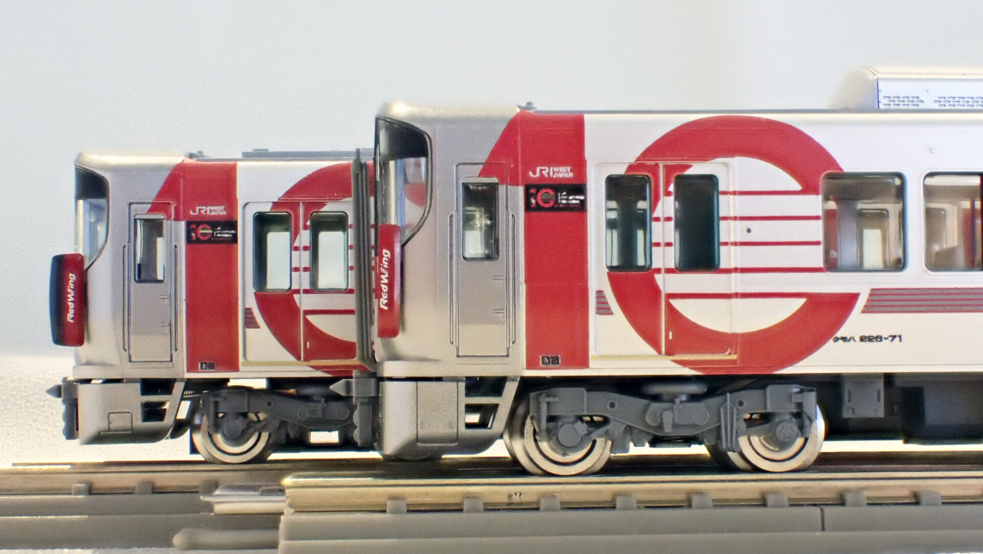 TOMIX トミックス (N) 97982 JR 227系近郊電車(227系デビュー10周年ラッピング列車)セット(2両)【特別企画品】