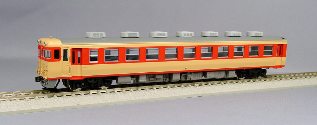 エンドウ 国鉄:JRキハ65系・エーデル